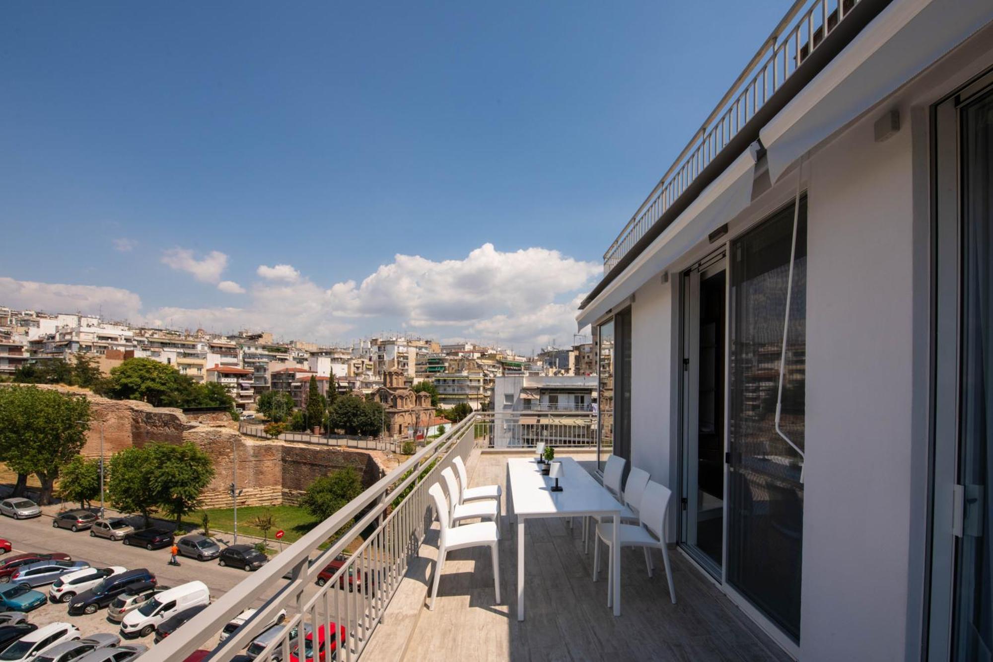 Skia Luxury Living Above The Walls Soluň Exteriér fotografie