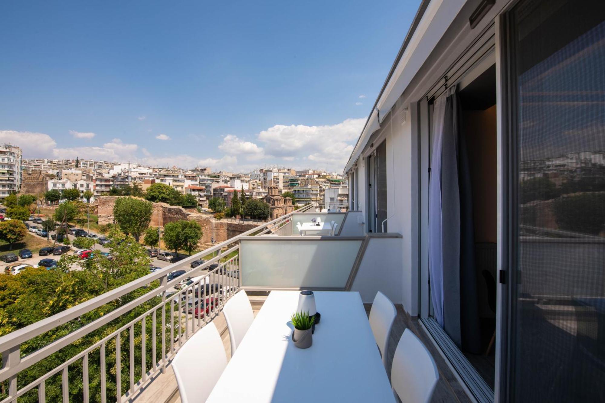 Skia Luxury Living Above The Walls Soluň Exteriér fotografie